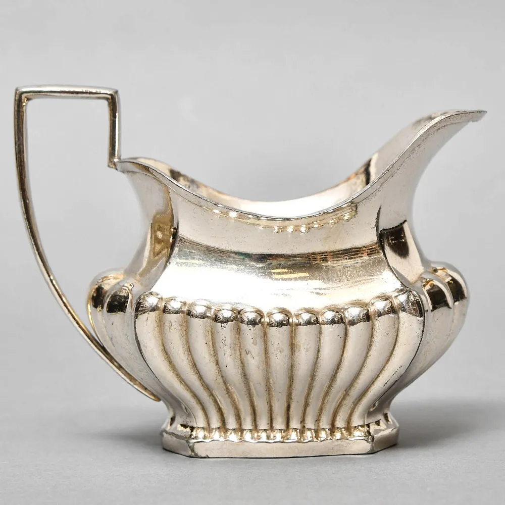 Металлический Молочник - Соусник - Кувшинчик. Silverplate, SHEFFIELD Англия, середина ХХ века. 