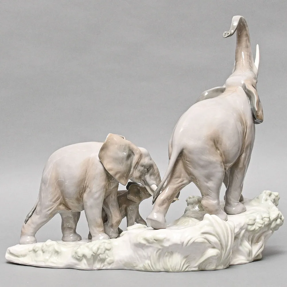Редкая Коллекционная Фарфоровая Статуэтка «Слоны - Семья», Lladro, Испания -1977 год.