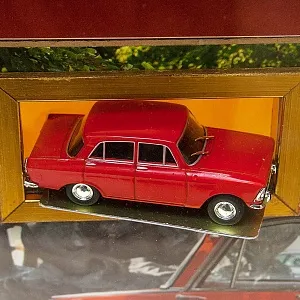 Памятное Подарочное Панно - Картина - Инсталляция «Автомобиль Москвич - 412 - СССР». 