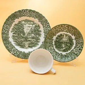 Чайная пара+Тарелка (Тройка) «Memory Lane (Green)» Фарфор BRITISH ANCHOR, Англия - 60 гг.