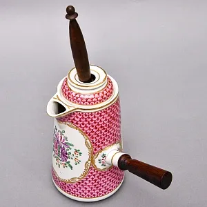 Фарфоровый Кувшин - Чайник для подачи горячего шоколада «ЦВЕТЫ» с лопаткой, Франция - середина ХХ века.