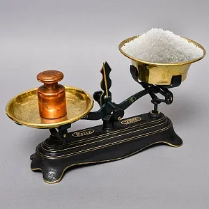 Антикварные Чугунные Кухонные - Аптекарские весы FОRCE BALANCE на 2кг. Франция начало ХХ века!