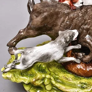 Антикварная Фарфоровая статуэтка «ОХОТА НА БЫКА», Scheibe-Alsbach Германия, первая половина ХХ века. 