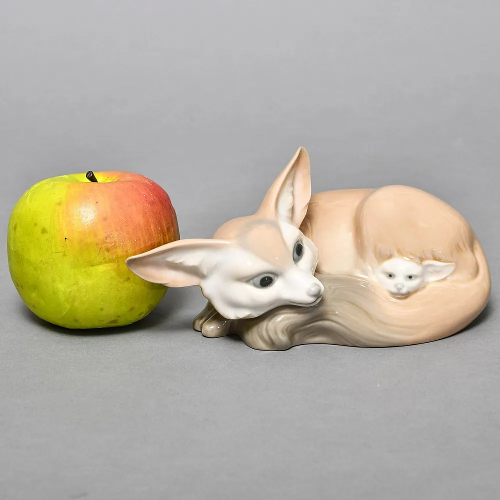 Коллекционная Фарфоровая статуэтка "Лиса - Фенек с лисенком", Lladro Испания, вторая половина ХХ века.