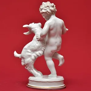 Антикварная Фарфоровая Статуэтка «ПУТТИ С КОЗЛЕНКОМ», ROSENTHAL Германия - 1939 год.