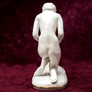 Редкая Фарфоровая Статуэтка «Девушка с Олененком», Hutschenreuther,  Германия -1955 год.