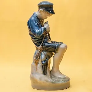 Фарфоровая Статуэтка «Мальчик - Пастух» ROYAL COPENHAGEN,  Дания, 50 -е годы ХХ века.