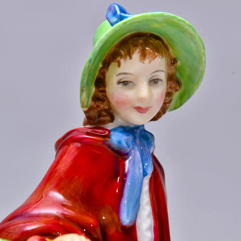 Авторская Фарфоровая статуэтка «Линда. Девочка с корзиной», Royal Doulton Англия, 1953 - 1976 годы.