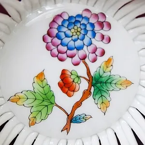 Фарфоровая Розетка - Вазочка - Конфетница «VICTORIA», HEREND Венгрия, вторая половина ХХ века. 