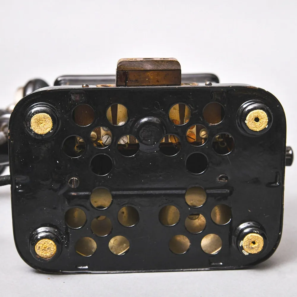 Старинный Настольный Телефонный аппарат - Телефон «JYDSK - Telefon Aktieselskab», Дания -1908 год.