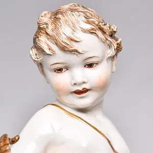  Антикварная статуэтка «Путти с козлом и виноградом», Фарфор Karl Thime Dresden, Германия.