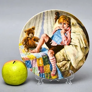 Коллекционная Фарфоровая Тарелка «Мальчик с книгой», RECO США -1984 год. 