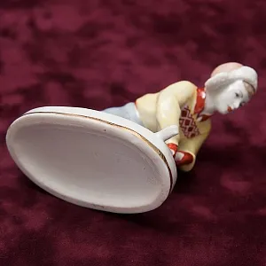 Редкость! Коллекционная Фарфоровая статуэтка «Юный хоккеист», ЛЗФИ СССР, 1956 - 1967 годы. 