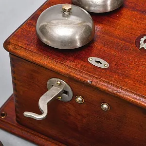 Антикварный Настенный Телефонный аппарат - Телефон «CHARLES FEVTS N.V.», Бельгия -1915 год. 