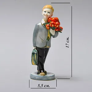 Авторская Коллекционная Фарфоровая Статуэтка «Школьник с букетом тюльпанов», Россия.