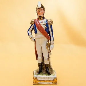 Статуэтка «MORTIER» серия «Маршалы Армии Наполеона» Фарфор Scheibe - Alsbach.