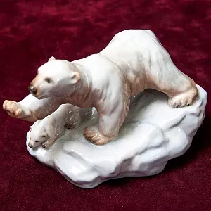 «Полярники» - Авторская Коллекционная Парная Фарфоровая Статуэтка, Дулёво Россия.