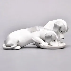  Антикварная Фарфоровая статуэтка «Два щенка», PirkenHammer Чехословакия, 1920 - 1938 годы. 