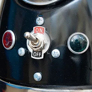 Дизайнерская Электрическая Лампа - Торшер - Светильник «Фара Мотоцикла ИЖ - СССР».