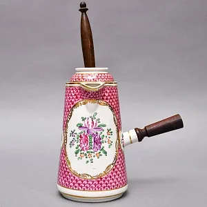 Фарфоровый Кувшин - Чайник для подачи горячего шоколада «ЦВЕТЫ» с лопаткой, Франция - середина ХХ века.