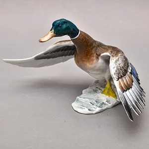 Птица - Фарфоровая Статуэтка «ВЗЛЕТАЮЩИЙ СЕЛЕЗЕНЬ», ROSENTHAL Германия, середина ХХ века.