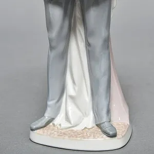  Коллекционная Фарфоровая статуэтка «Врач - Стоматолог», Lladro Испания, 1977 год.