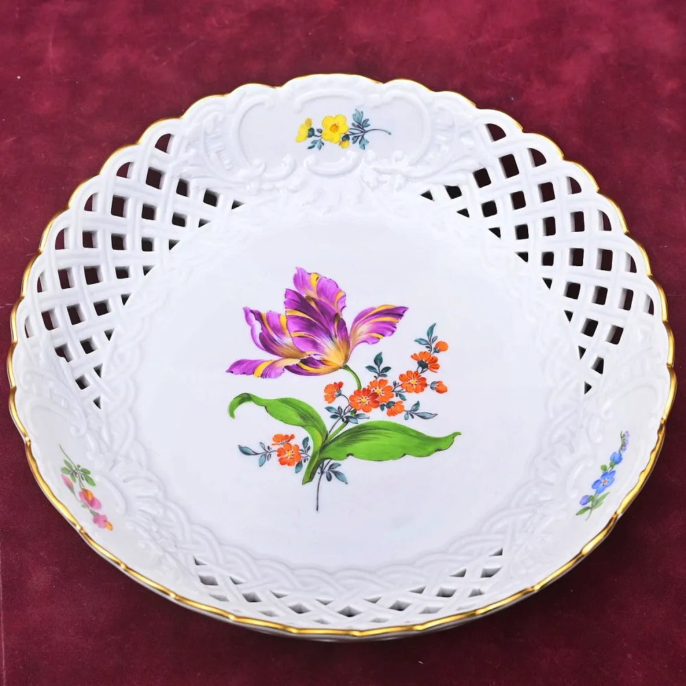 Сервировочная Тарелка - Блюдо - Сухарница «ТЮЛЬПАН», Фарфор MEISSEN Германия.