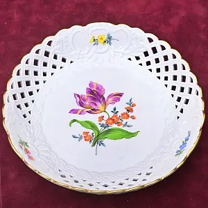 Сервировочная Тарелка - Блюдо - Сухарница «ТЮЛЬПАН», Фарфор MEISSEN Германия.