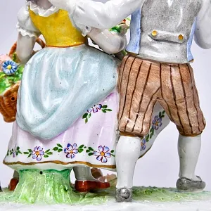Коллекционная Фарфоровая статуэтка «Маленькие Садовники», SITZENDORF Германия, середина ХХ века.