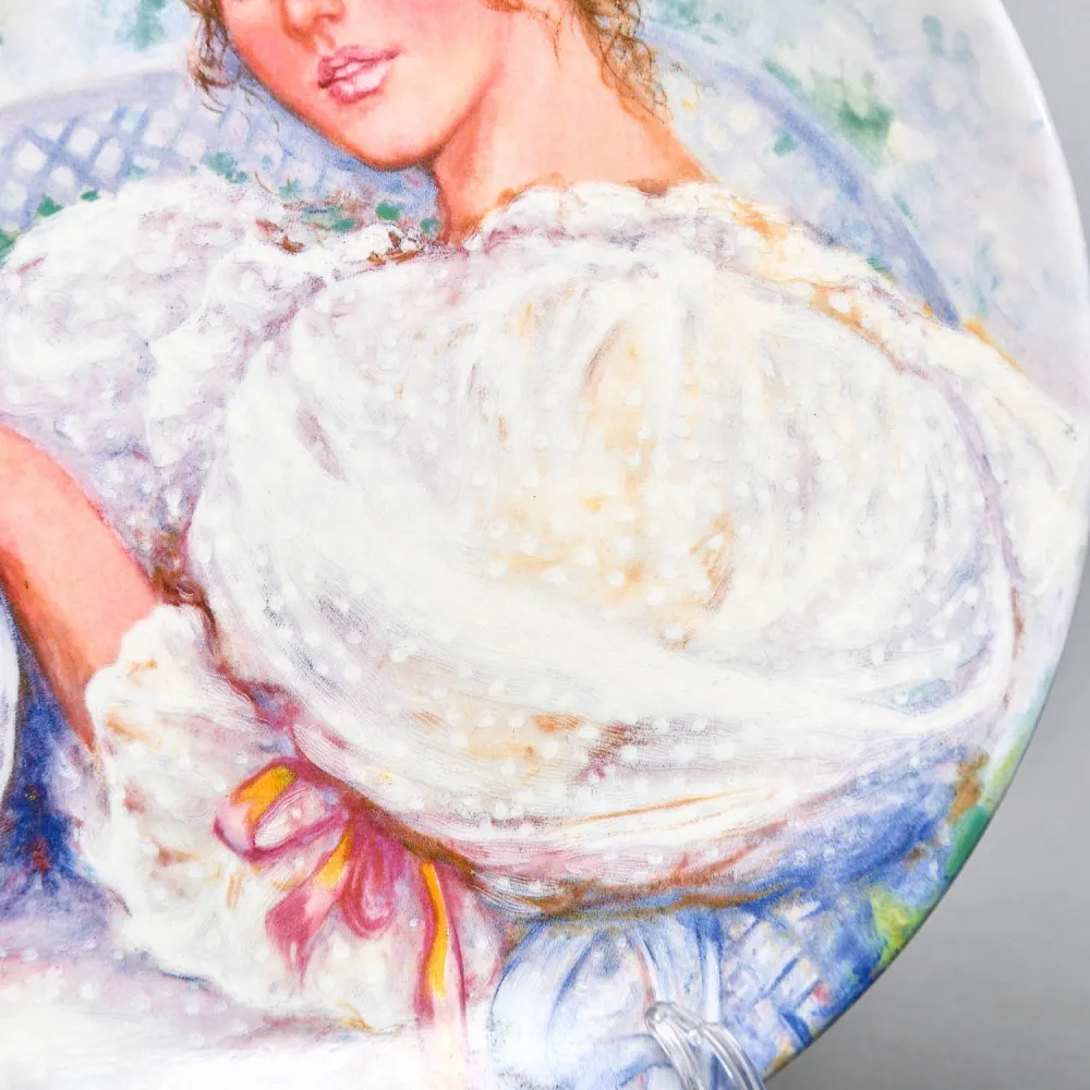 Коллекционная Фарфоровая тарелка «Девушка с кольцом», Wedgwood Англия - 1986 год. 