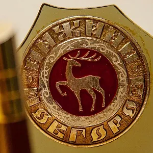 Настольный Сувенир - Памятный Подарок -  «Волга ГАЗ -24» Металл, Оргстекло - СССР -1981 год.