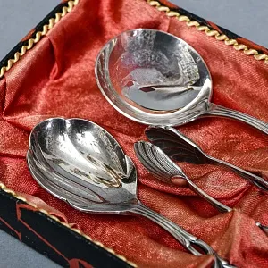 «Хильдесхаймская роза» - Десертный Сервировочный Набор, Silverplate, Германия 60-е годы.