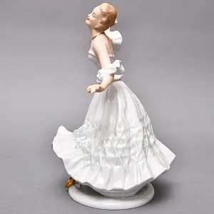 Большая Коллекционная Фарфоровая статуэтка «Танцовщица», ВАЛЕНДОРФ - WALLENDORF  Германия.