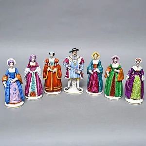 Полная Коллекционная серия Фарфоровых статуэток «Генрих VIII и его шесть жен», Sitzendorf Германия.
