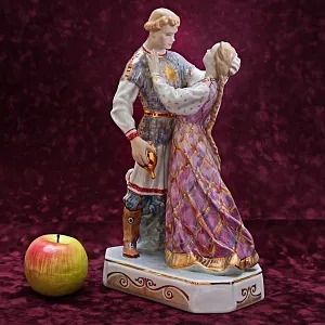 Редкость! Авторская Роспись - Фарфоровая Статуэтка «РУСЛАН И ЛЮДМИЛА» РОССИЯ ДФЗ Дулево.