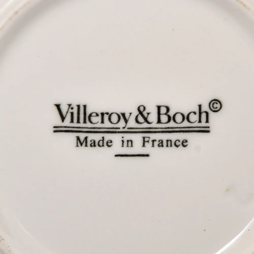 Классическая шкатулка - бонбоньерка «Шнур с кисточками», Фарфор Villeroy&Boch Франция, 1946 - 1956 годы.
