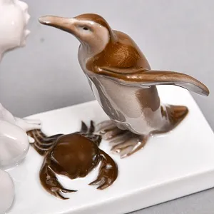 Антикварная Фарфоровая статуэтка «Мальчик, пингвин и краб», ROSENTHAL Германия, первая половина ХХ века.