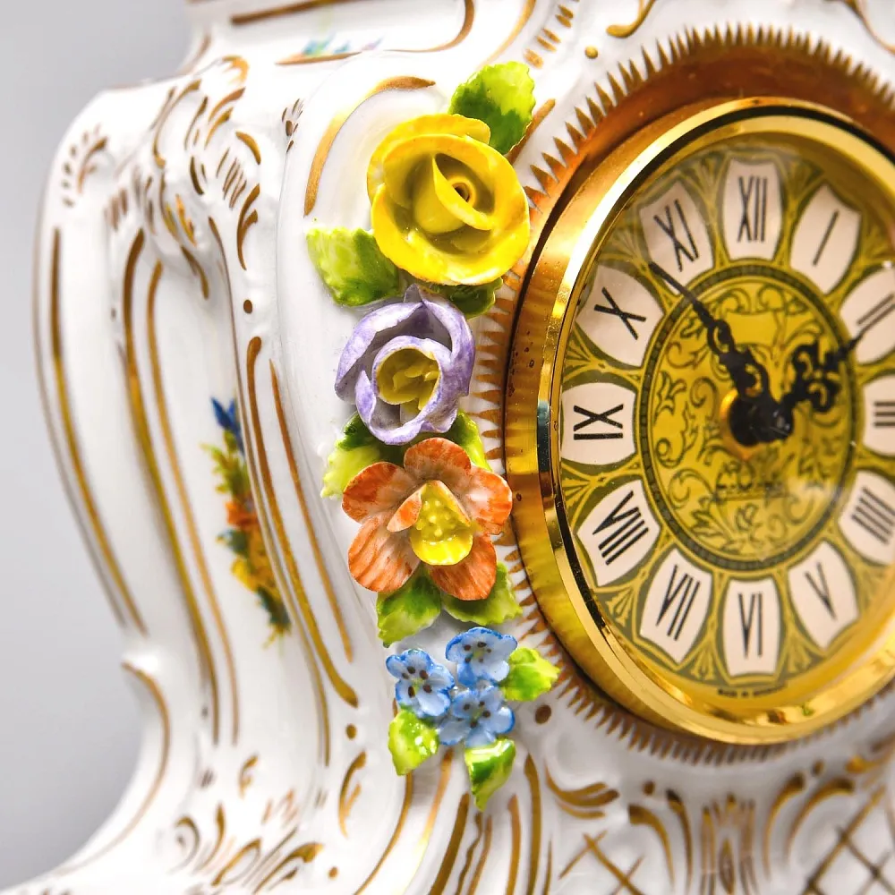 Каминные Кварцевые Часы в стиле Рококо «Цветочные Гирлянды», Германия 80-е годы ХХ века.