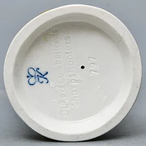 Фарфоровая статуэтка Солдат - «Стрелок корпуса герцога Камберлендского», Rudolf Kammer Германия.