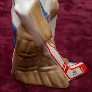 Фарфоровая Статуэтка «Хоккеист - Вратарь», ЗКХ Полонное, СССР 60-70 годы.