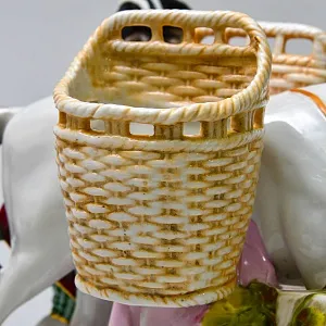 Антикварная Статуэтка - Салфетница «Дети и мул», фарфор SITZENDORF, Германия 1884 - 1902 годы.