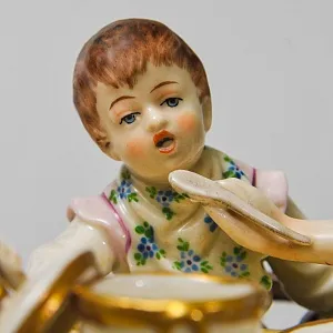 Антикарная Фарфоровая Статуэтка «Едоки каши. Завтрак», Aсkermann & Fritze начало ХХ века.