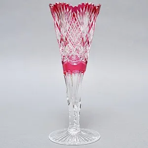 Небольшая Хрустальная Ваза - Бокал Розового цвета, VAL SAINT LAMBERT Бельгия.