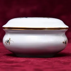 Коллекционная Фарфоровая Шкатулка - Бонбоньерка «ОРХИДЕЯ», MEISSEN Германия.