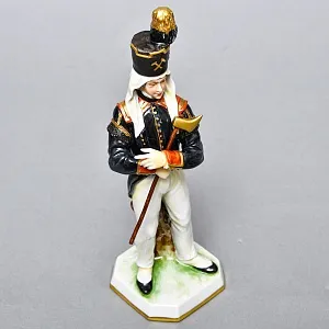 Редкая! Коллекционная Фарфоровая статуэтка «Маркшейдер - Горный Инженер», Unterweissbach Германия. 