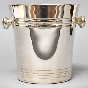 Винтажное Классическое Ведёрко для охлаждения шампанского или вина, Silverplate, Roux-Marquiand Франция.