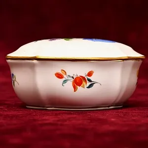 Коллекционная Шкатулка - Бонбоньерка «КОЛОКОЛЬЧИК», Фарфор MEISSEN Германия, середина ХХ века.