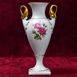 Коллекционная Ваза «Мускусная Роза», KAISER Porzellan, Германия, 1967 - 1970 годы.