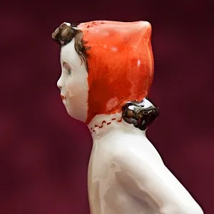 Фарфоровая Статуэтка «На катке», ЛФЗ СССР -1950-60 годы ХХ века.