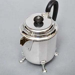 Винтажный Металлический Кофейник - Чайник на ножках 1 л. Silverplate, Англия - середина ХХ века.